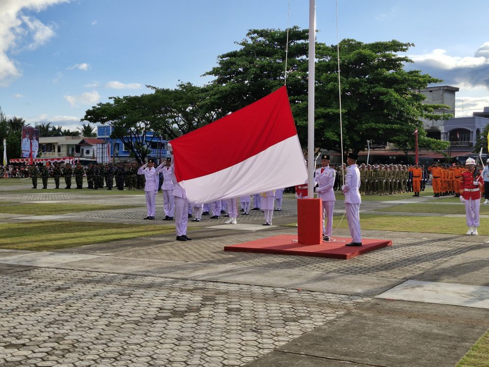 Bupati Natuna Apresiasi TNI AU sebagai Pengawal Kehormatan Paskibraka Pada HUT ke-79 Kemerdekaan RI 