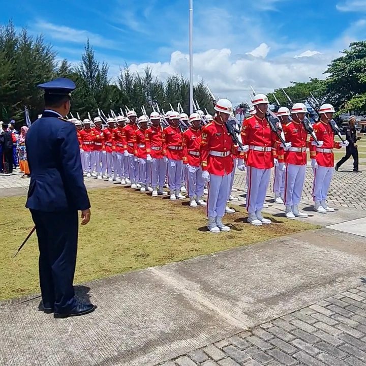 Bupati Natuna Apresiasi TNI AU sebagai Pengawal Kehormatan Paskibraka Pada HUT ke-79 Kemerdekaan RI 