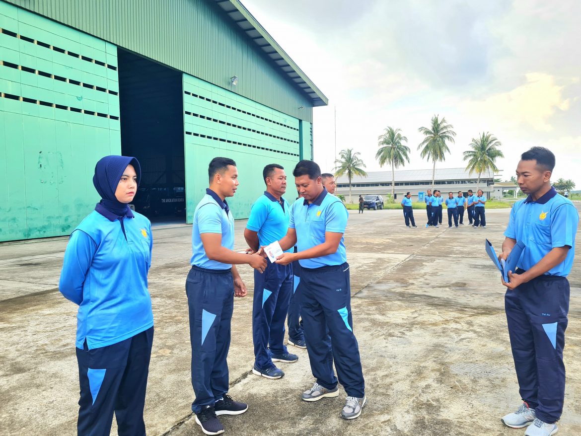 Dari Ujung Utara untuk Indonesia: Apresiasi Danlanud RSA Natuna untuk Prajurit Berprestasi