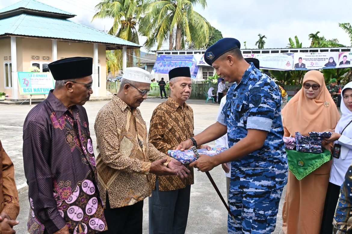 Danlanud RSA Natuna Dukung Kerukunan dalam Upacara Hari Amal Bhakti Kementerian Agama RI ke-79